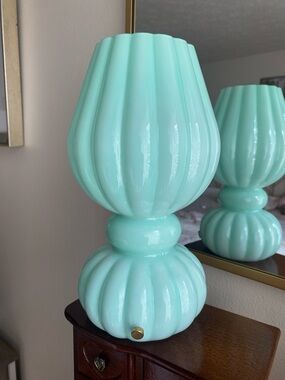 Rachel Zoe Vintage-Style Mint Glass Rechargeable Lamp 💡